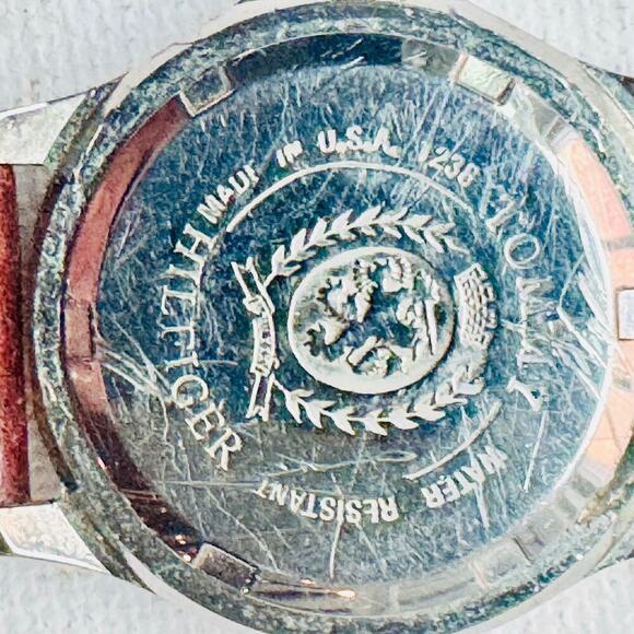 Vintage Tommy Hilfiger Watch Model 238 Quartz Blue Dial 30M Water Resistant USA - Picture 5 of 5